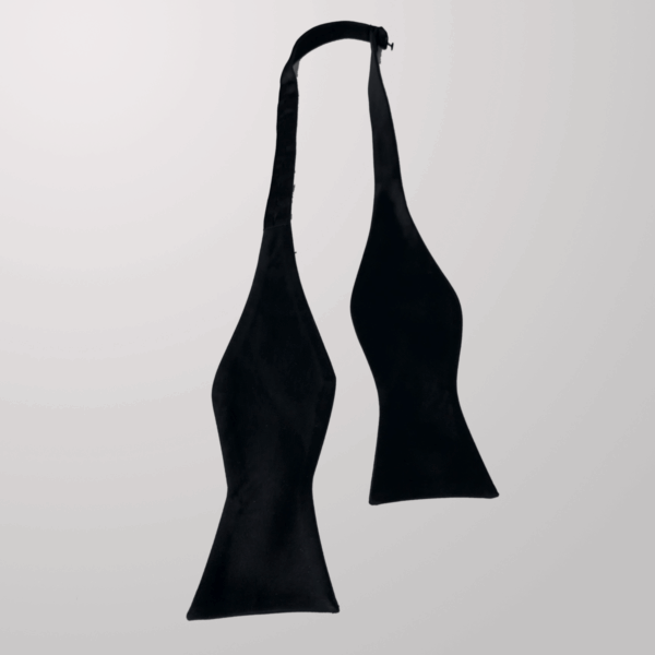 פפיון לגבר קשירה פתוח שחור